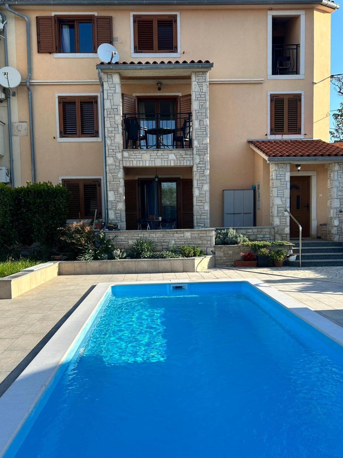 Villa Krasa Sea View Apartmants With Pool Ližnjan 외부 사진