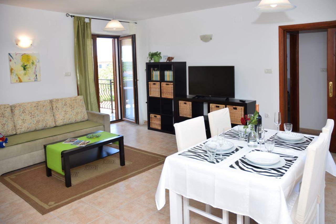 Villa Krasa Sea View Apartmants With Pool Ližnjan 외부 사진